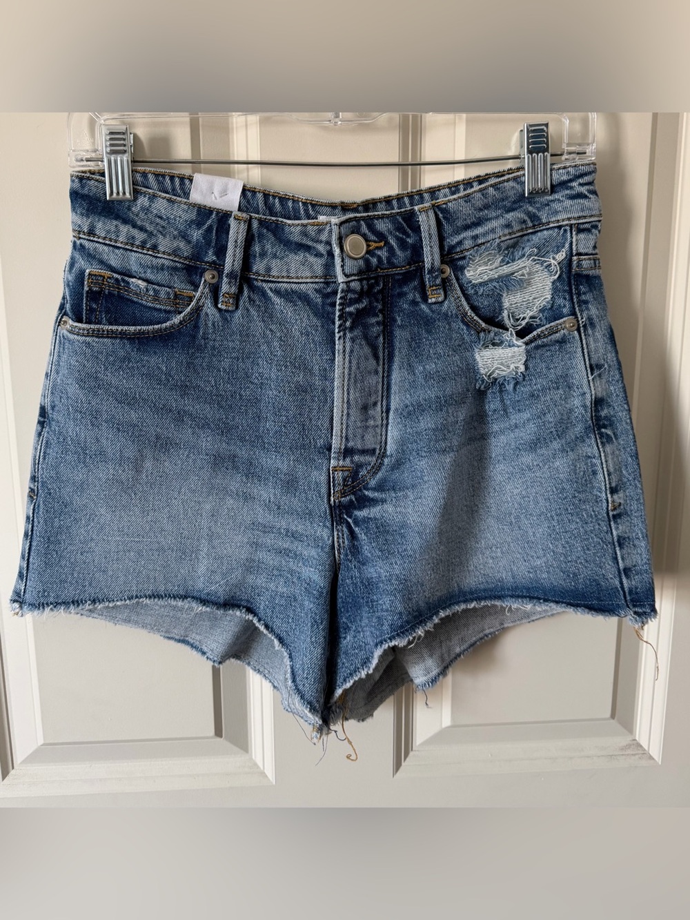 NWT Good American Bombshell Stretch Denim Cutoff Shorts, Size 2/26